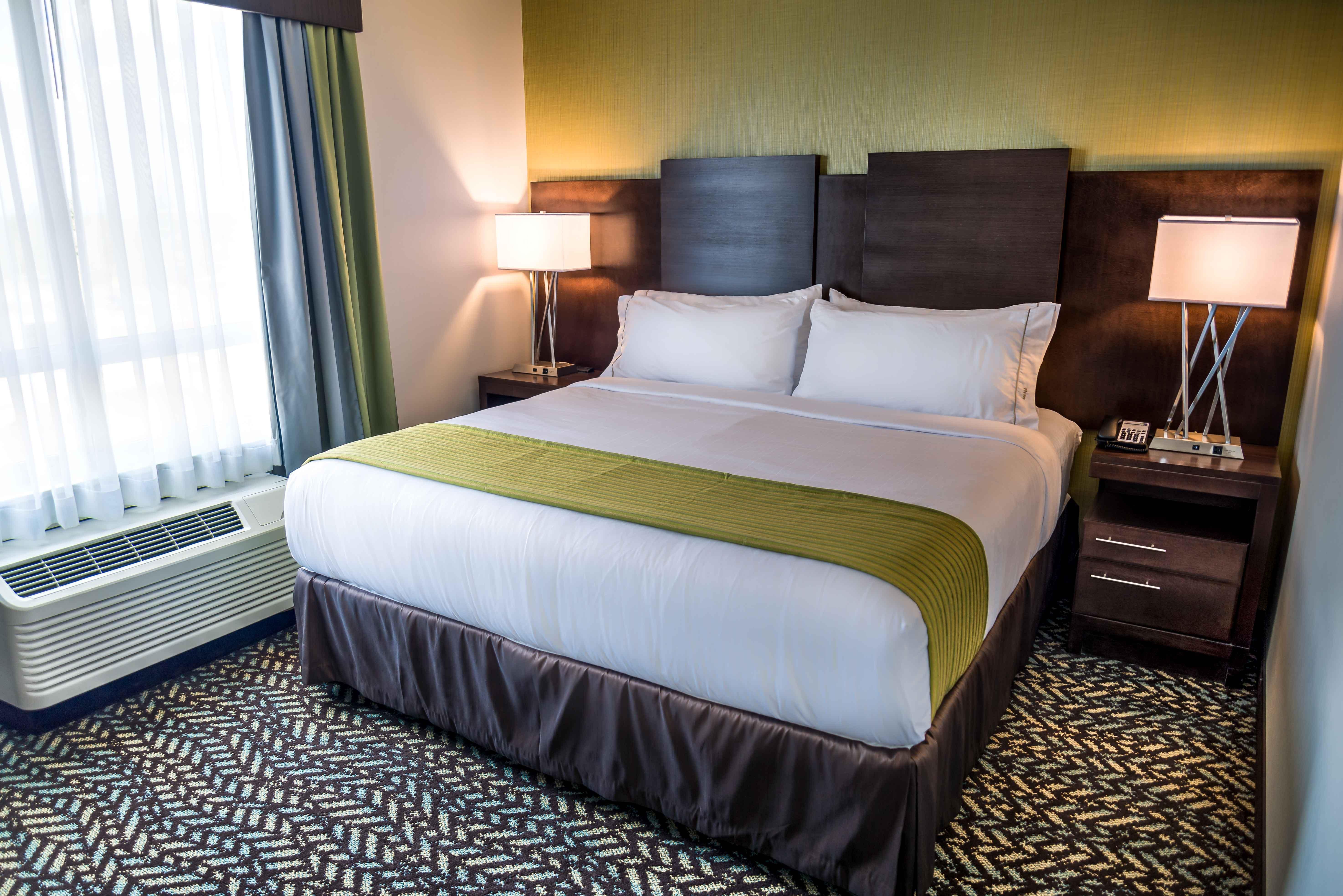 Express & - Stony Plain By Ihg 3* Spruce Grove