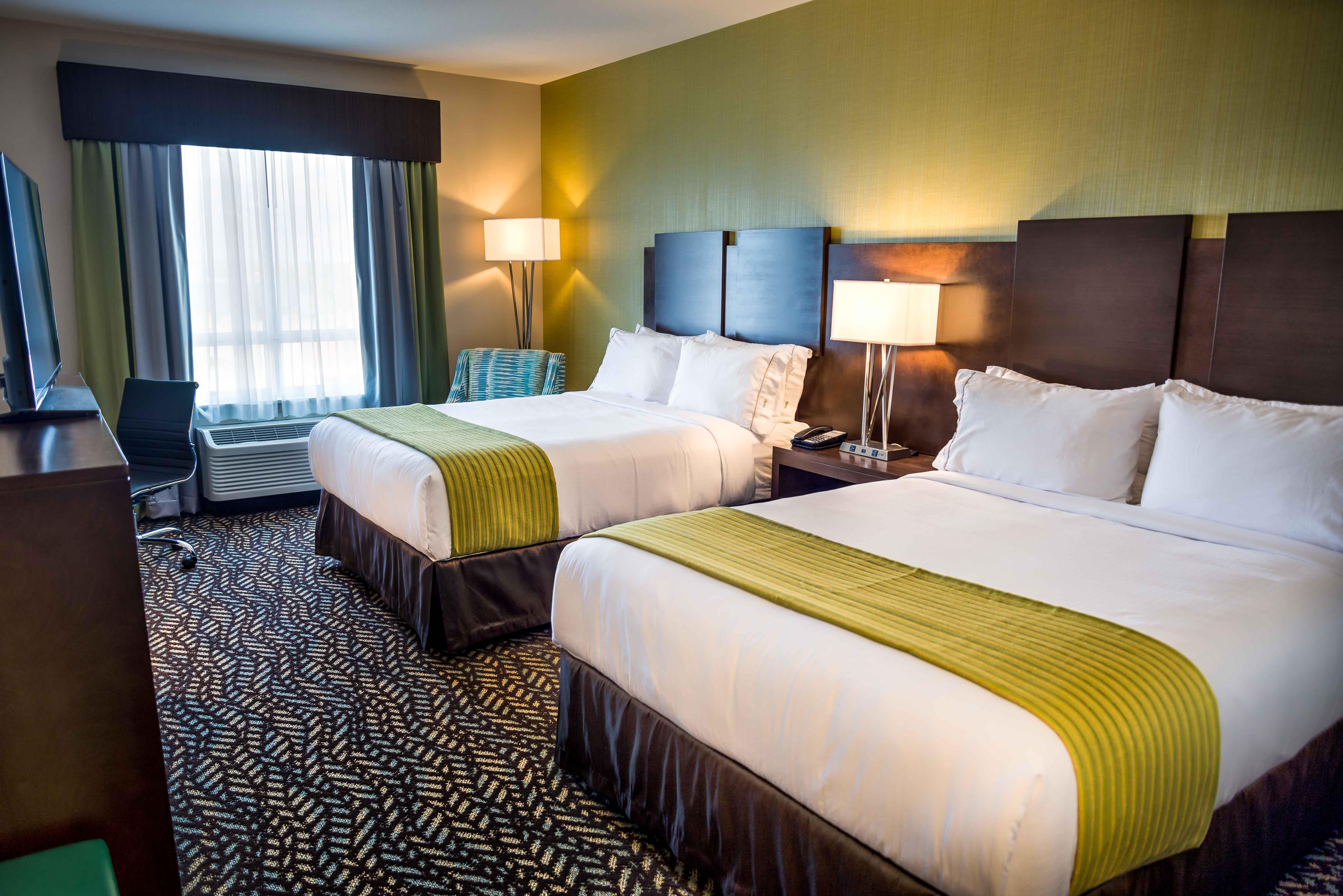Express & - Stony Plain By Ihg 3*