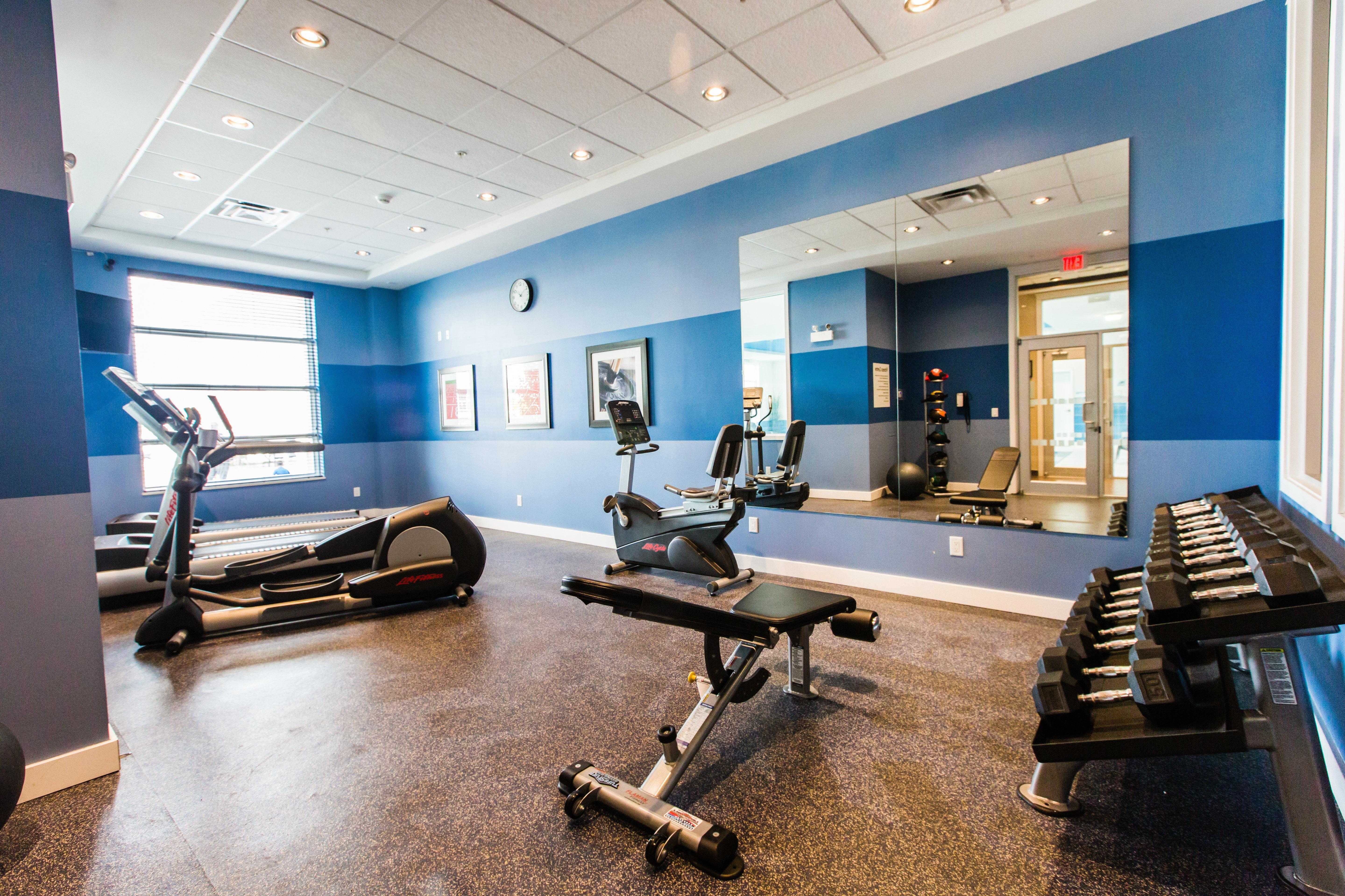 Express & - Stony Plain By Ihg Hotel 3*