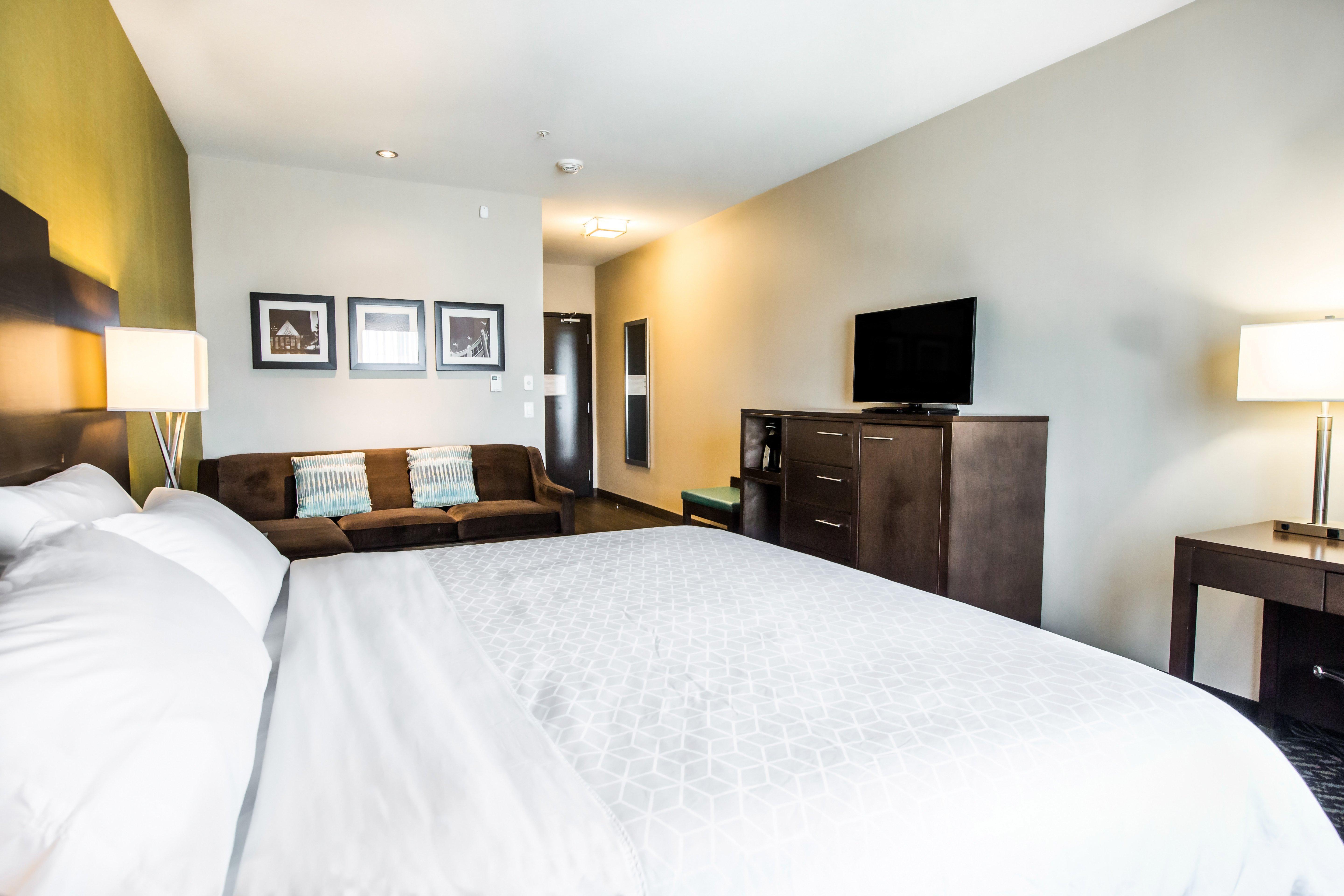 Express & - Stony Plain By Ihg 3*