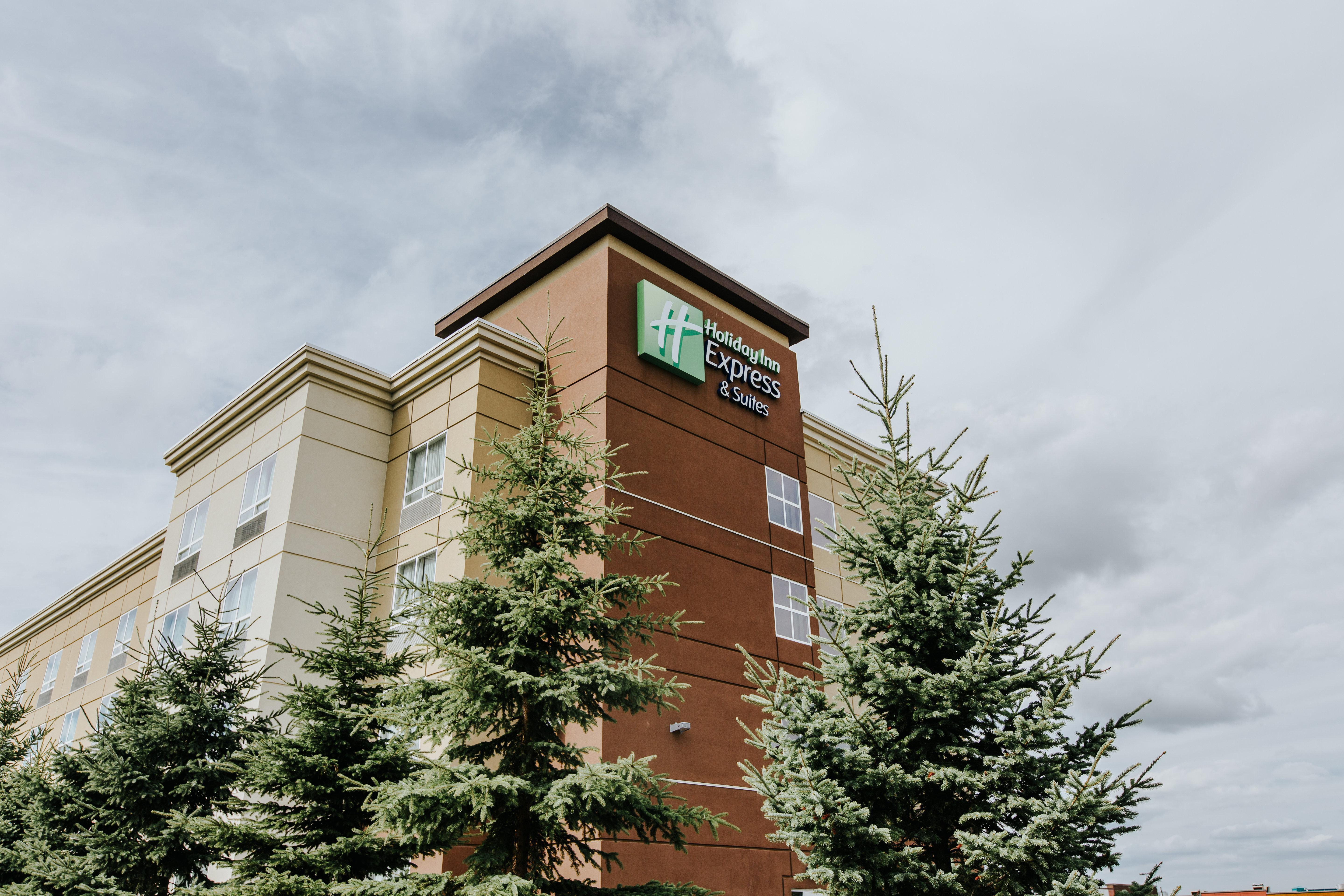 Hotel Express & - Stony Plain By Ihg