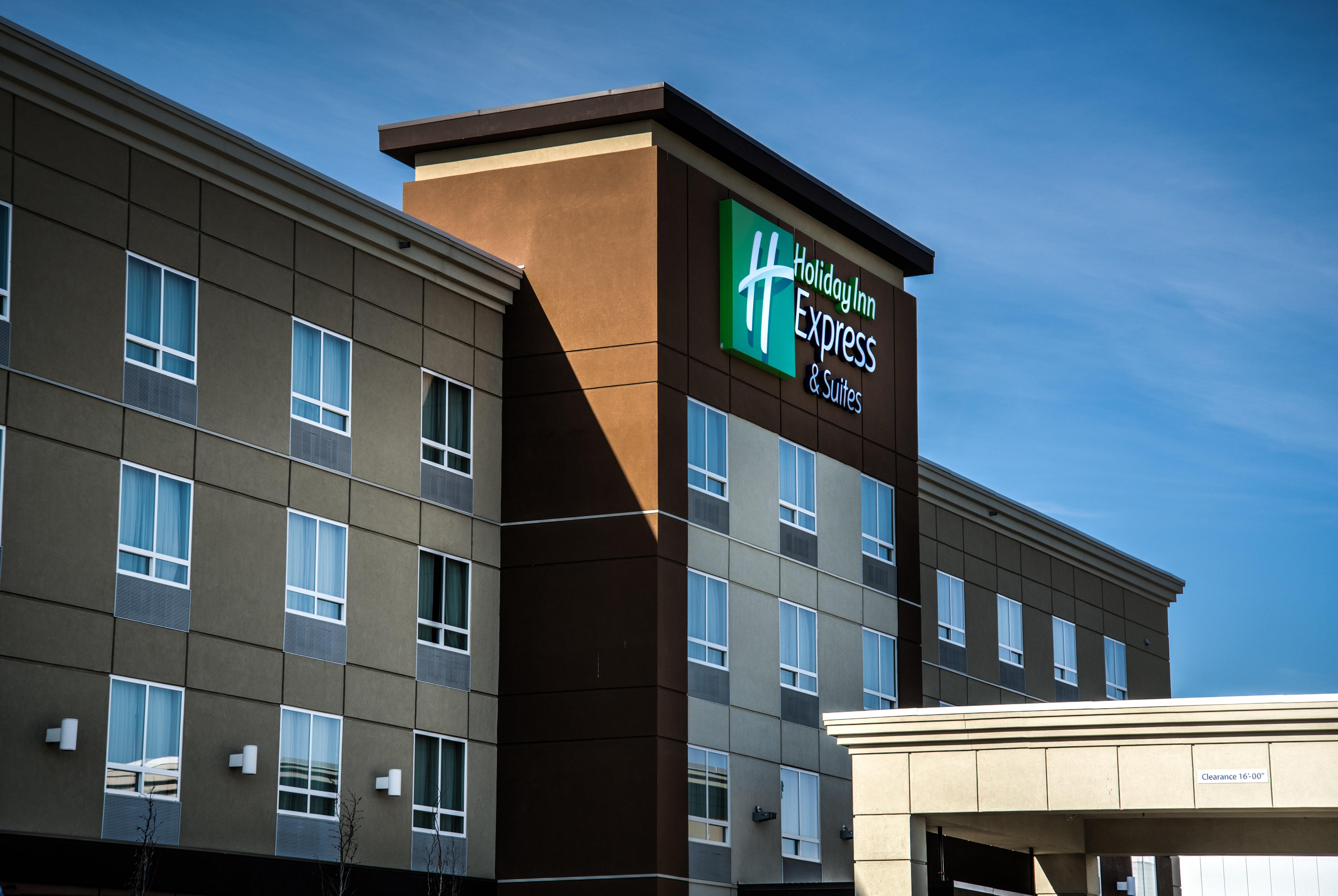 Express & - Stony Plain By Ihg 3*