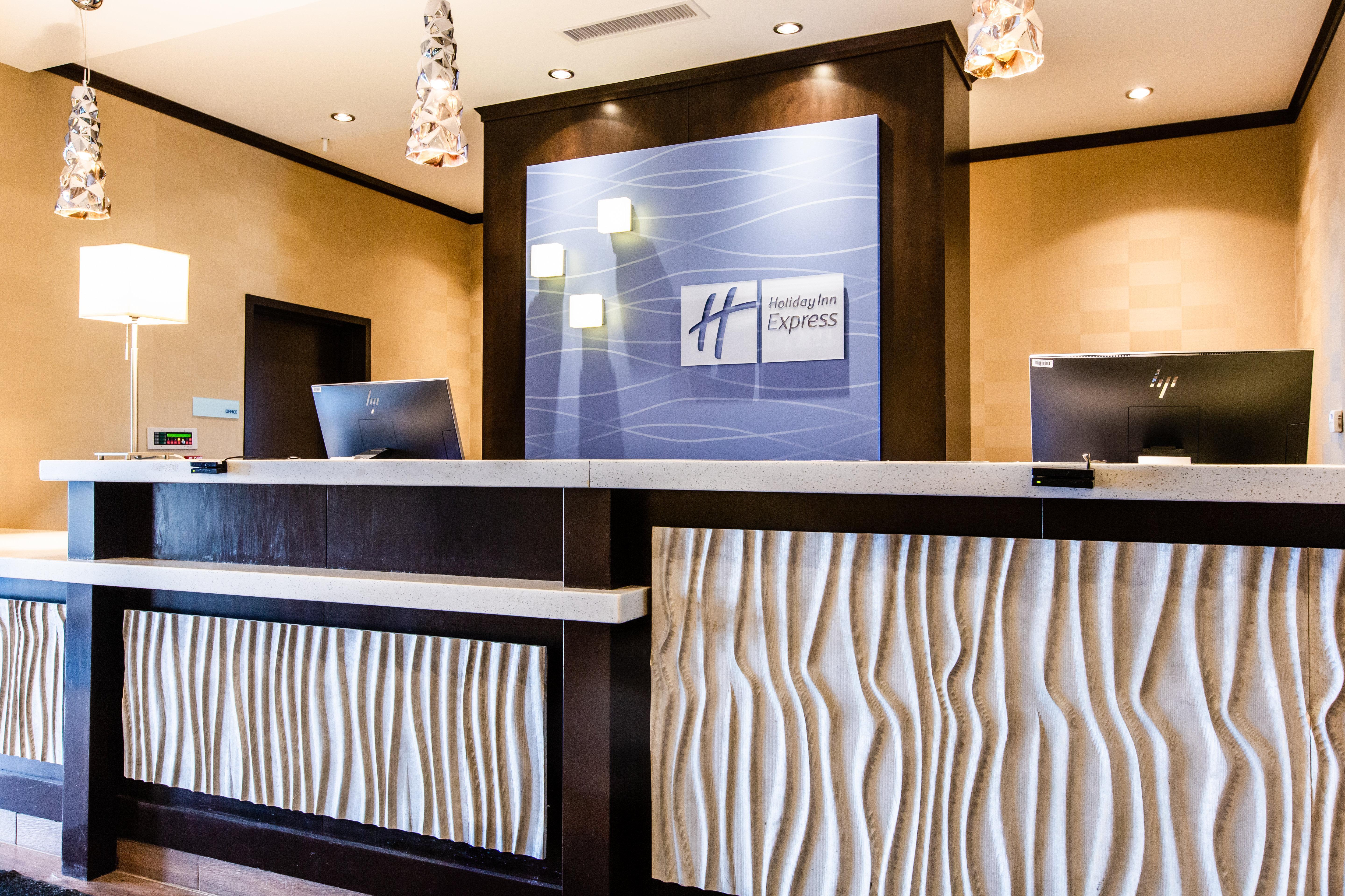 Hotel Express & - Stony Plain By Ihg