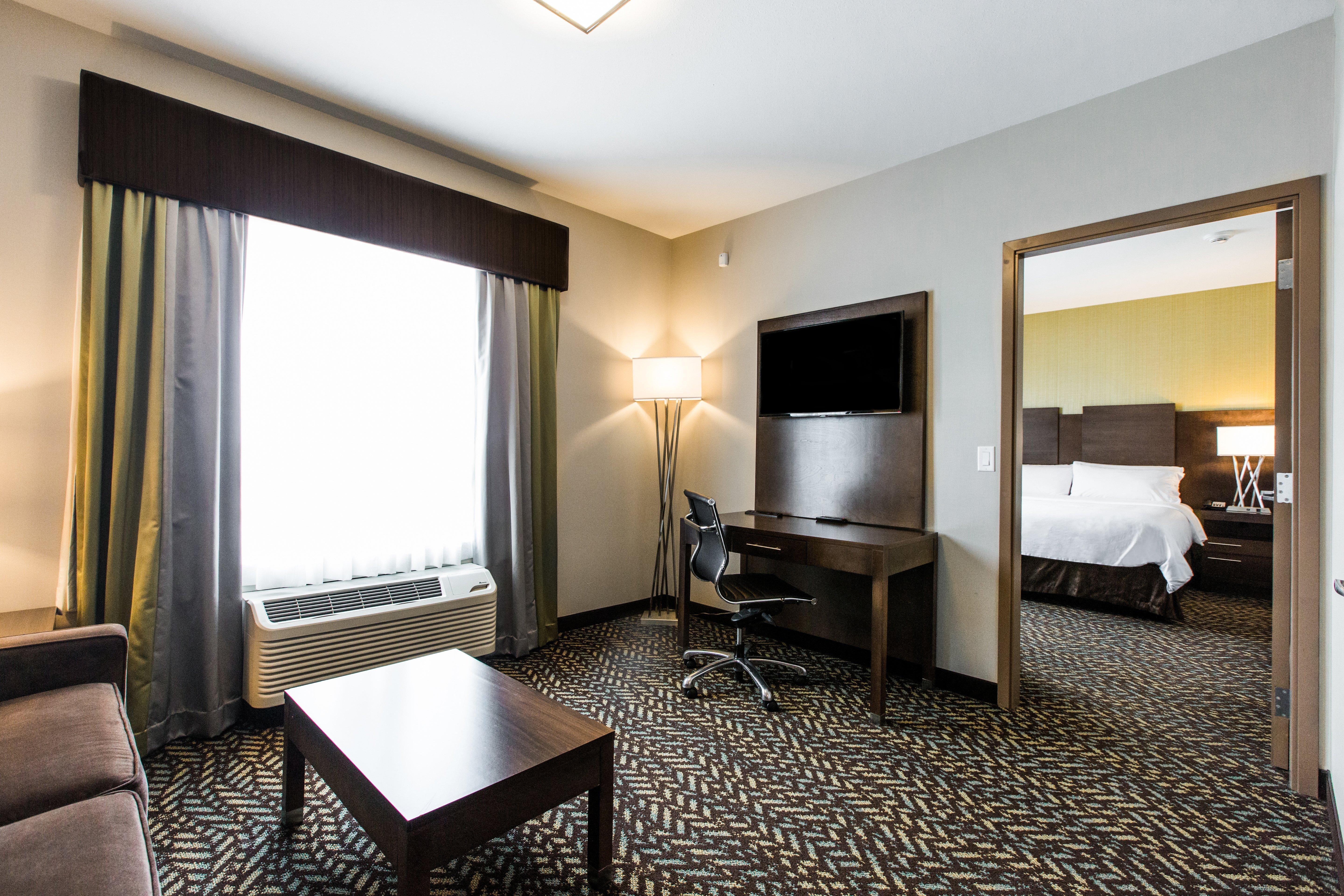 Express & - Stony Plain By Ihg Hotel 3*